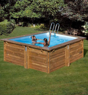 Pôsobivý záhradný bazén s celoročným využitím