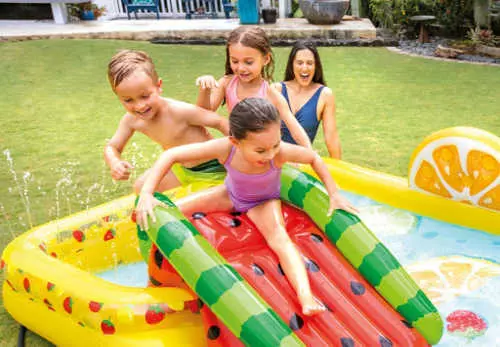 Nafukovací bazén pre deti so šmykľavkou